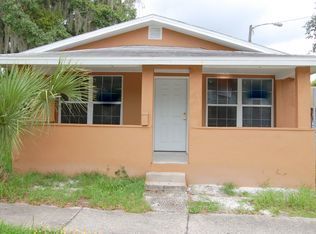 2 beds, 1 bath, $1,095