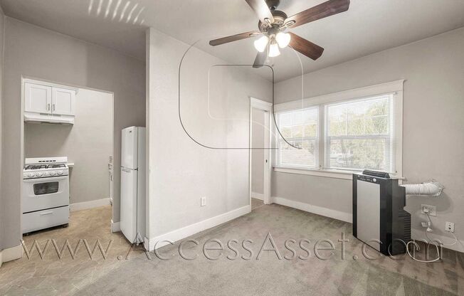 Stunning 1 Bed/1 Bath Laguna Grande Suites Apartment Located In Lake Elsinore!