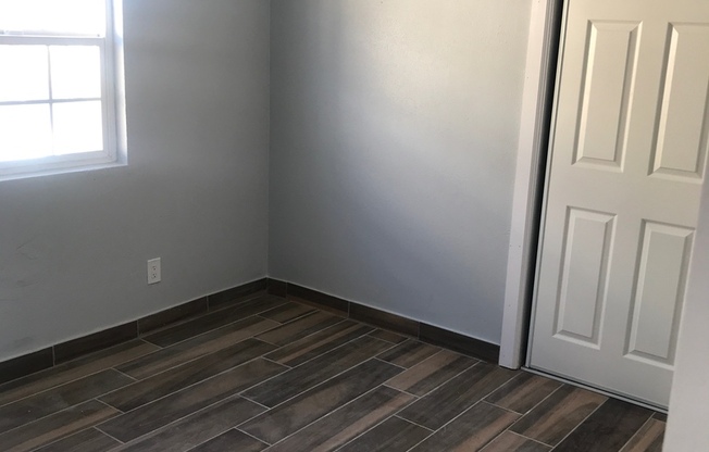 2 beds, 1 bath, $2,700