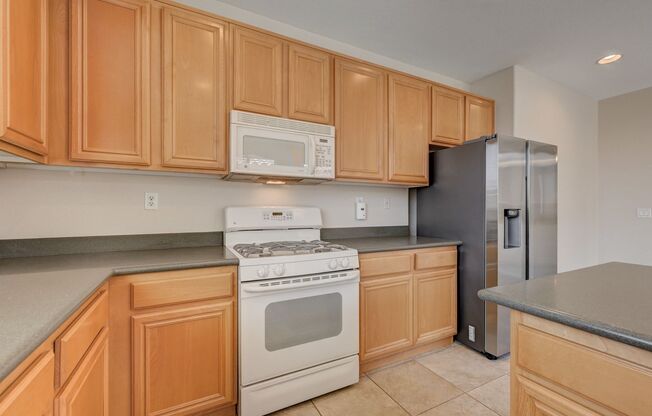 3 beds, 2 baths, $1,795