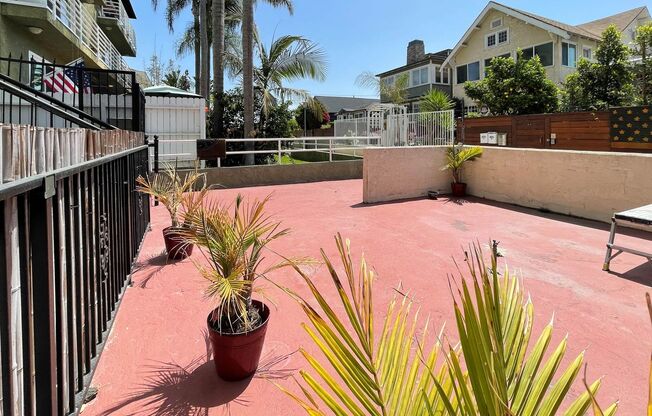 39 Sunset Ave.