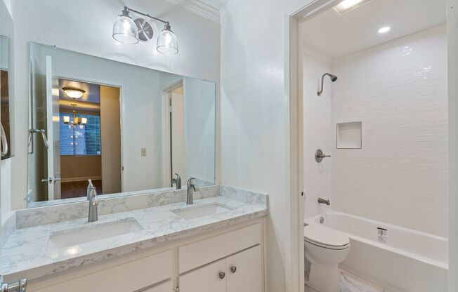 2 beds, 1 bath, 864 sqft, $2,695, Unit 302