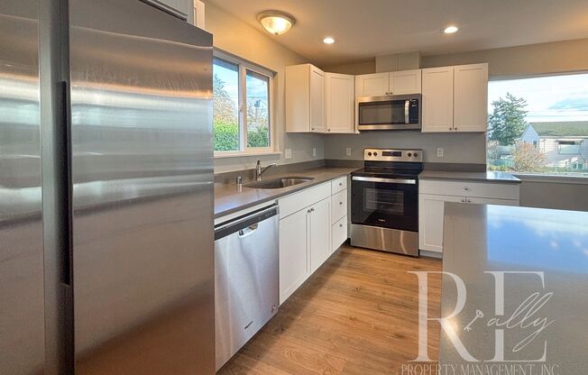 Quality Remodeled 2-Bed in Prime Location