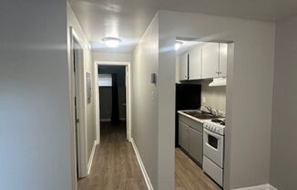 1 bed, 1 bath, 450 sqft, $850, Unit 4