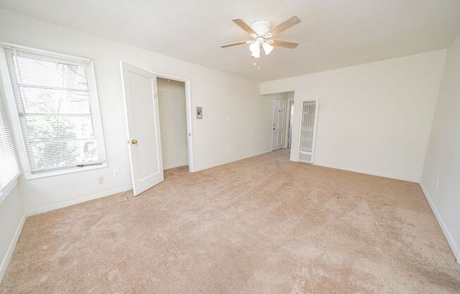 1915-1937 33rd Ave