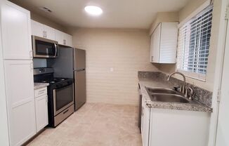 2 beds, 1 bath, $1,250, Unit WATER3427