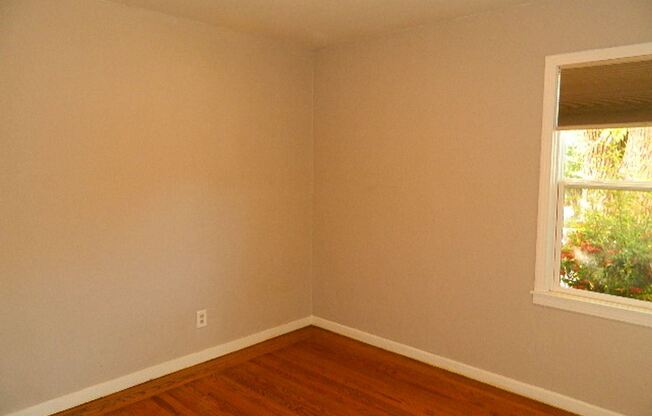5673 La Campana Way