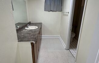 1 bed, 1 bath, $600, Unit #3