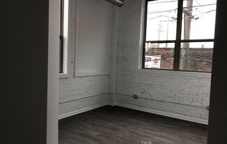 3 beds, 2 baths, $3,625, Unit 205