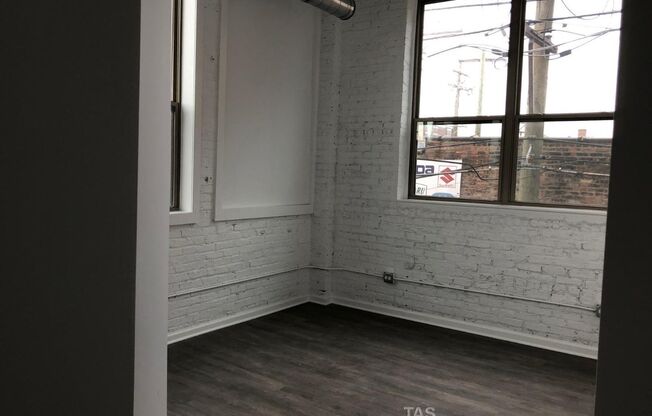 3 beds, 2 baths, $3,625, Unit 205
