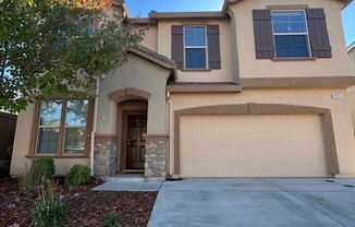 4 beds, 4 baths, $3,095