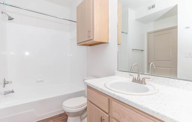 2 beds, 2 baths, 900 sqft, $1,283