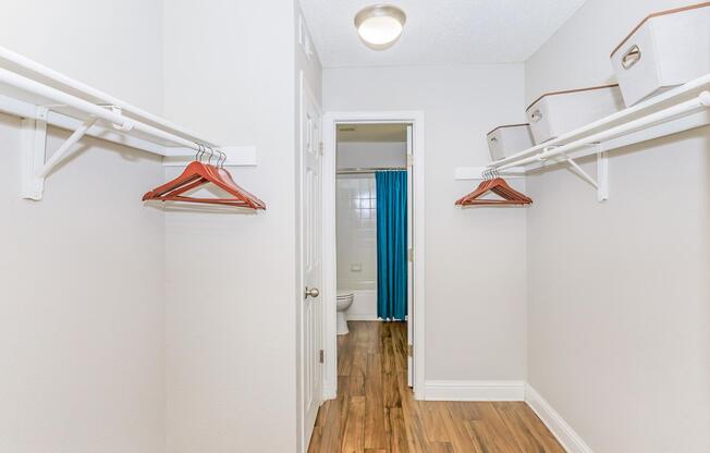 2 beds, 2 baths, 1,090 sqft, $1,436