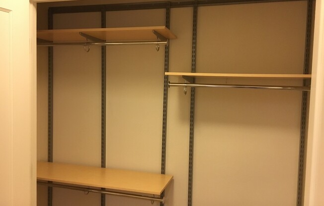 Studio, 1 bath, 460 sqft, $2,400, Unit 0519