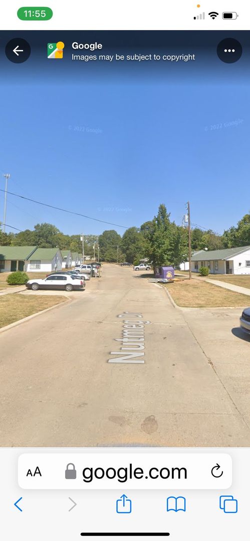 3 beds, 1 bath, 900 sqft, $800, Unit CC178