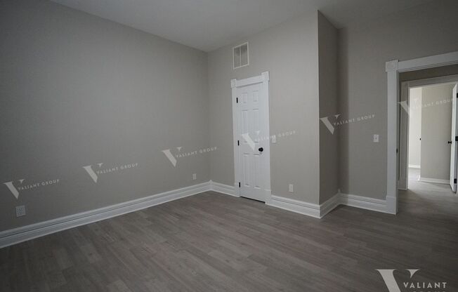 2 beds, 1 bath, $1,050, Unit Apt A