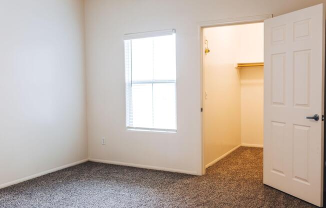1 bed, 1 bath, 774 sqft, $1,650