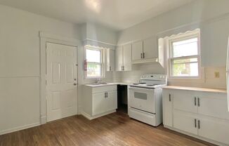 1016 E Stockbridge