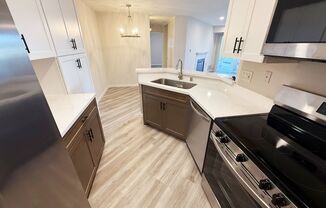 Fully Remodeled 2 Bed/2 Bath Condo at City Scene!