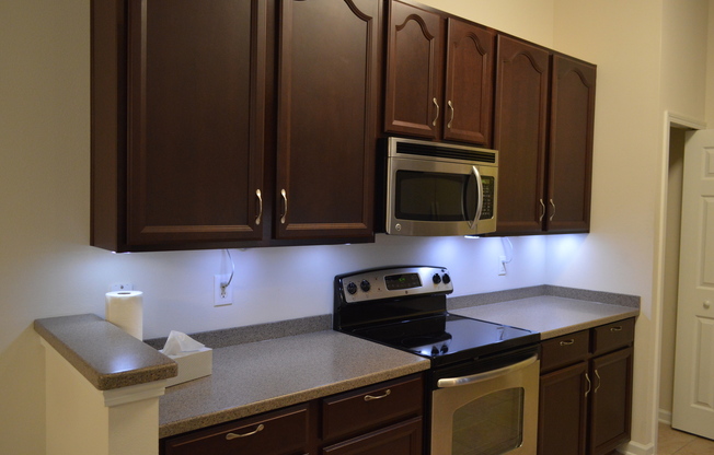 2 beds, 2 baths, $1,595