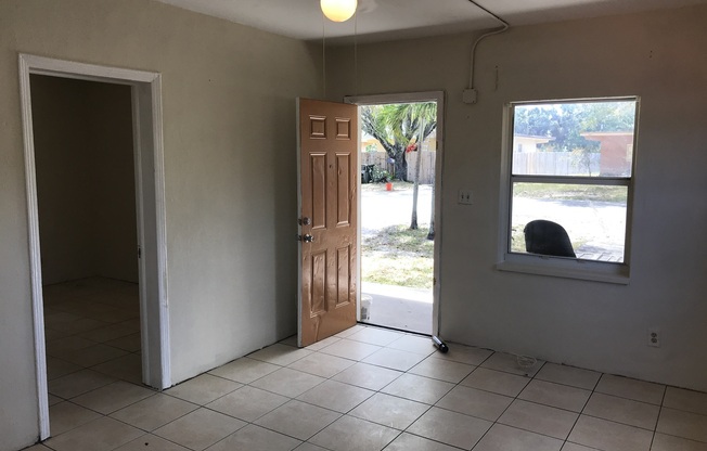 2 beds, 1 bath, $1,683