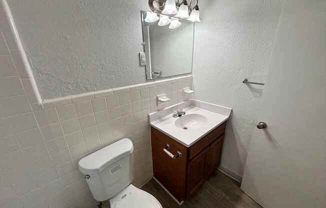 1 bed, 1 bath, 580 sqft, $1,140, Unit 2009-03