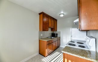 1 bed, 1 bath, 700 sqft, $2,000, Unit 8