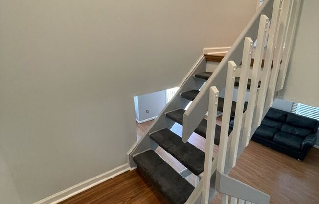 3 bd 2ba end unit townhouse.