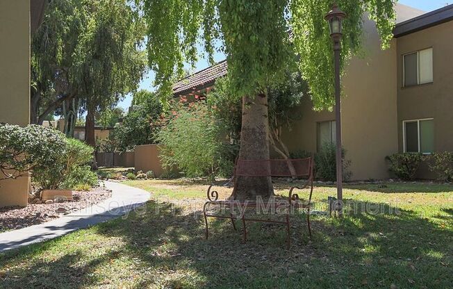 4201 E CAMELBACK Road