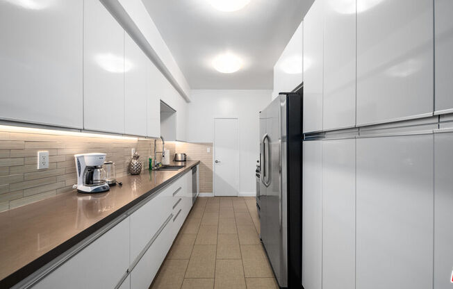 2 beds, 2 baths, 1,303 sqft, $7,200, Unit 102