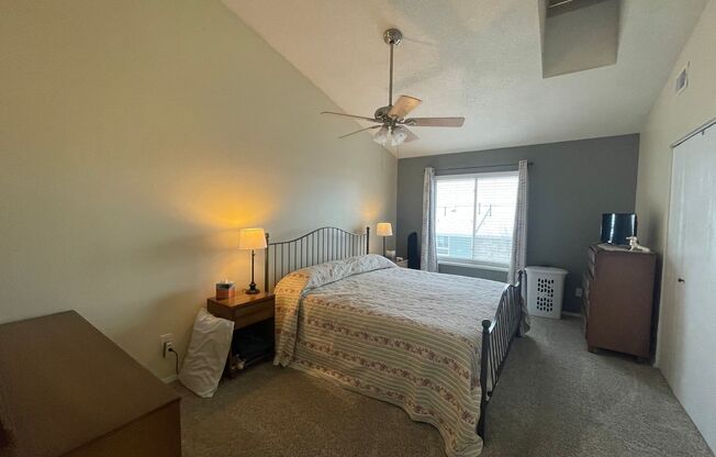 2 beds, 1.5 baths, $2,300, Unit Unit 11