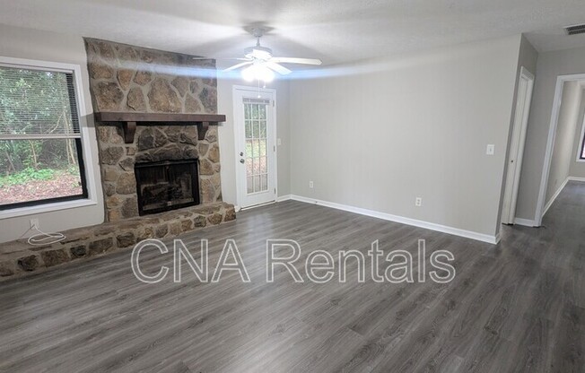 1459 N DIANE CT SE