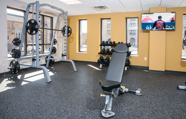 1 bed, 1 bath, 717 sqft, $1,675, Unit 406