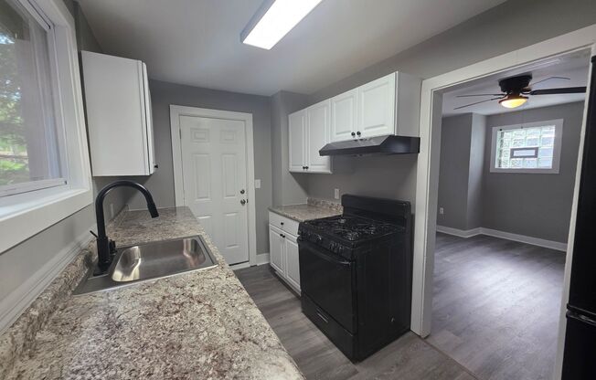 Newly updated 3 bedroom 1 bath house in Upper Hill!