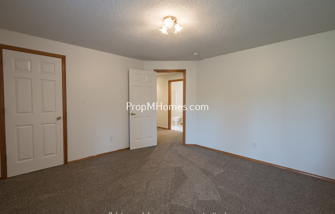 3 beds, 2 baths, $2,429