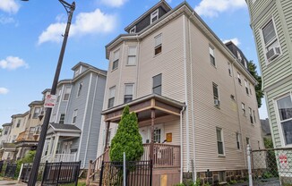 507 GENEVA AVE