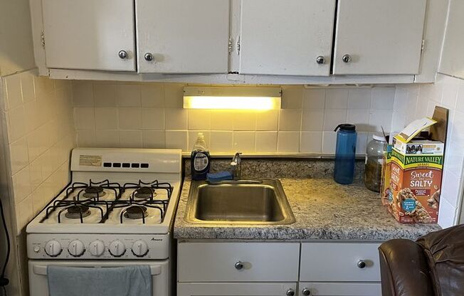 Studio, 1 bath, $695, Unit 117