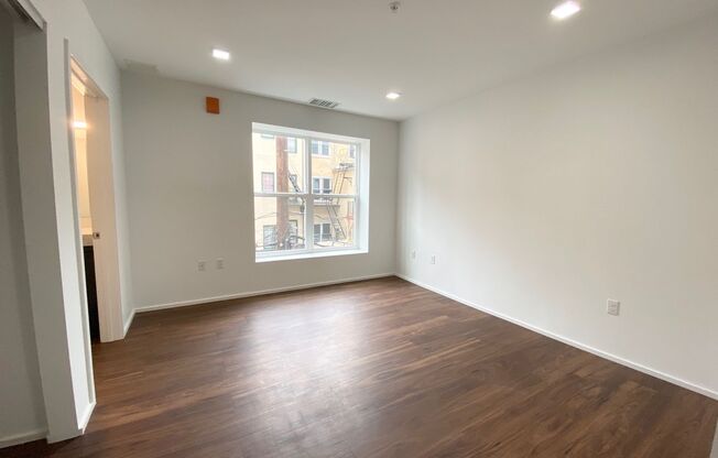 1 bed, 1 bath, 518 sqft, $1,715, Unit 507