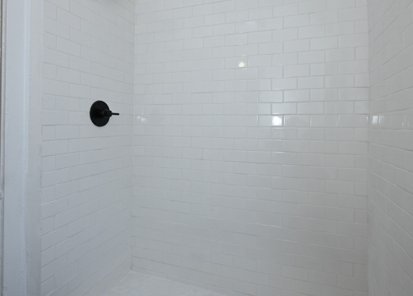 1384 W 83 ST