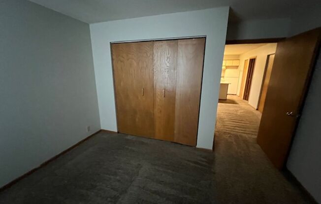 1 bed, 1 bath, 575 sqft, $700, Unit 407