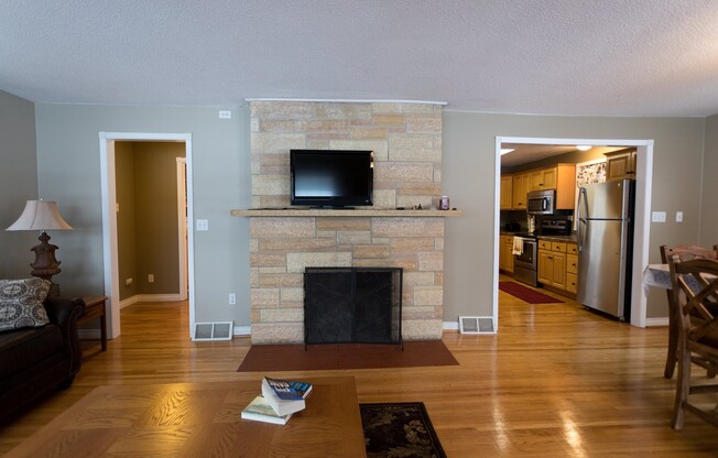 3 beds, 2 baths, $1,945.95