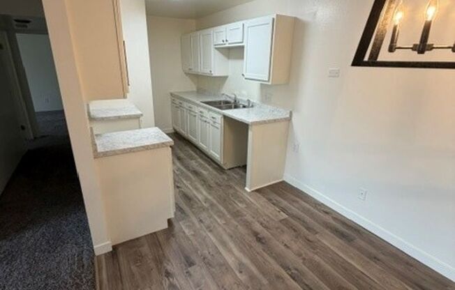 2 bed/1 bath apartment in Golden