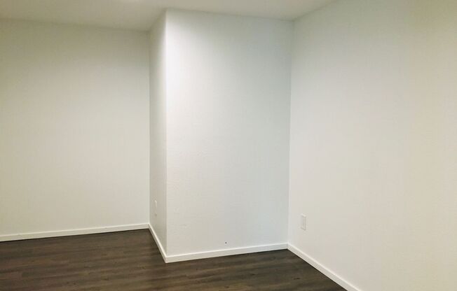 2 beds, 1.5 baths, 1,200 sqft, $2,500, Unit 212