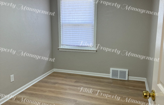 3 beds, 1 bath, $1,400