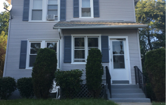 12 HUBBARD ST