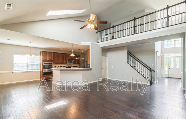 6102 GREENGATE LN