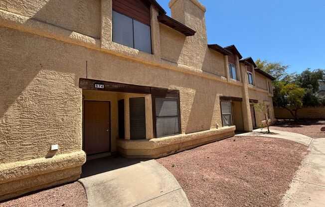 Gorgeous 2BD / 2.5BATH home located in Summerfield Village!