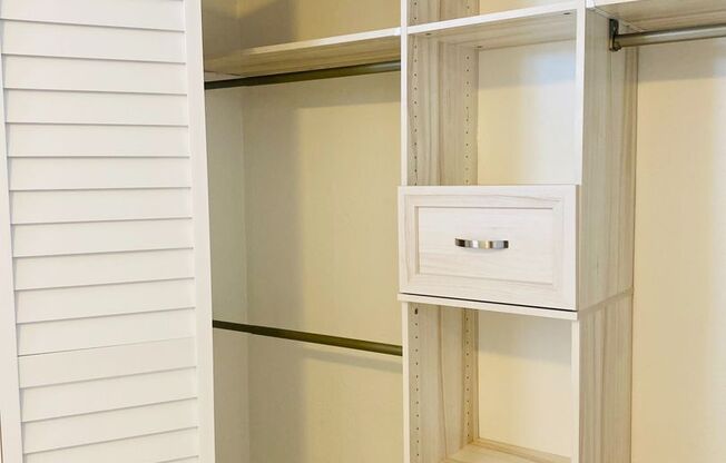 1 bed, 1 bath, 650 sqft, $1,900, Unit 1600-203