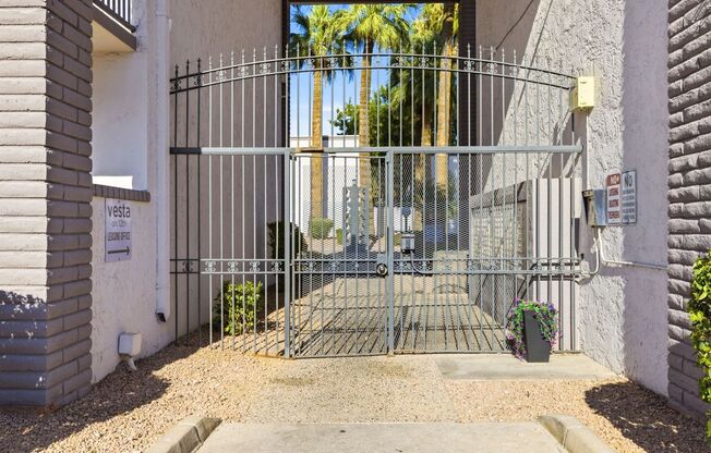 2 beds, 2 baths, 952 sqft, $1,150, Unit 230