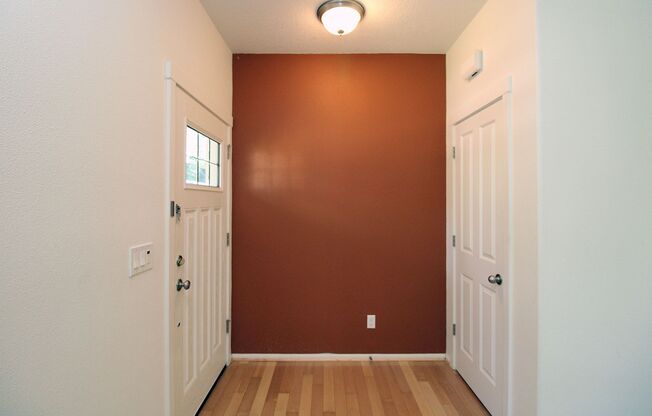Dynamite 4 Bed, 2.5 Bath SW Home With All the Bells & Whistles